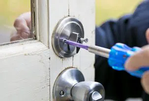 Prospect Locksmith Service Prospect, CT 203-651-6686 - 14a-Change-Locks