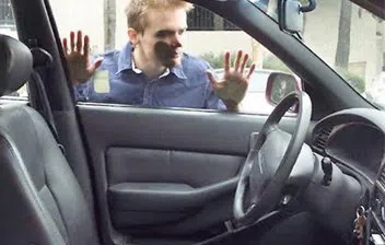 Prospect Locksmith Service Prospect, CT 203-651-6686 - 15a-Keys-Locked-In-Car